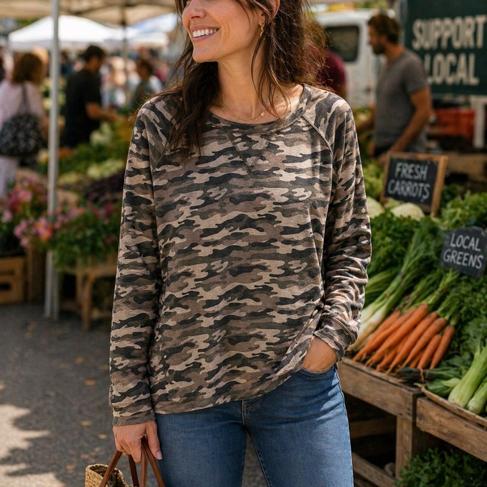 Xersion size large, Camo Long Sleeve Shirt in good condition